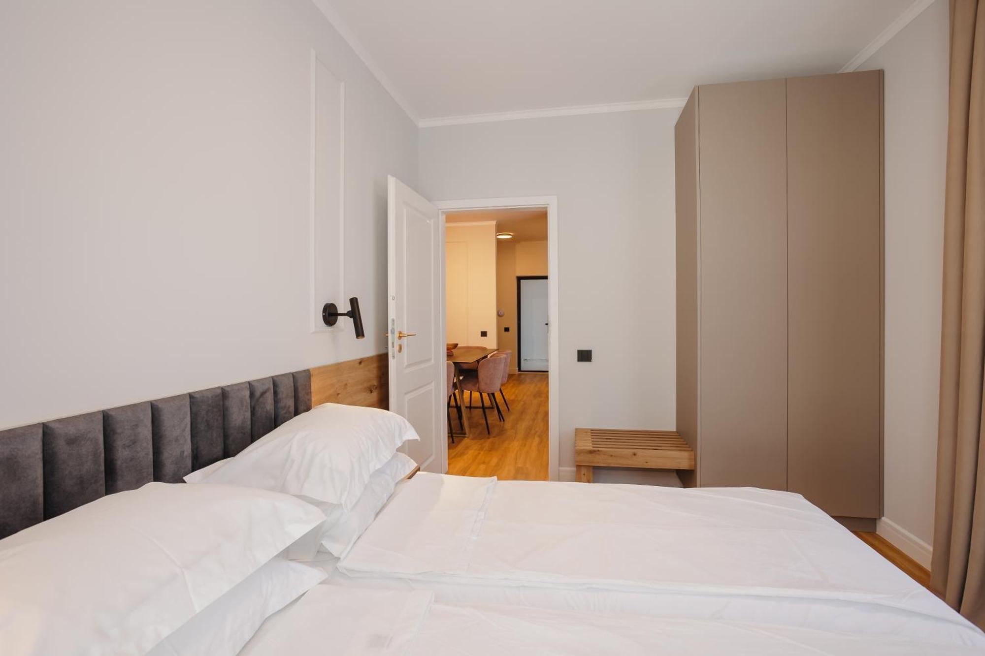 Bloom Downtown Suites Cluj-Napoca Exterior photo