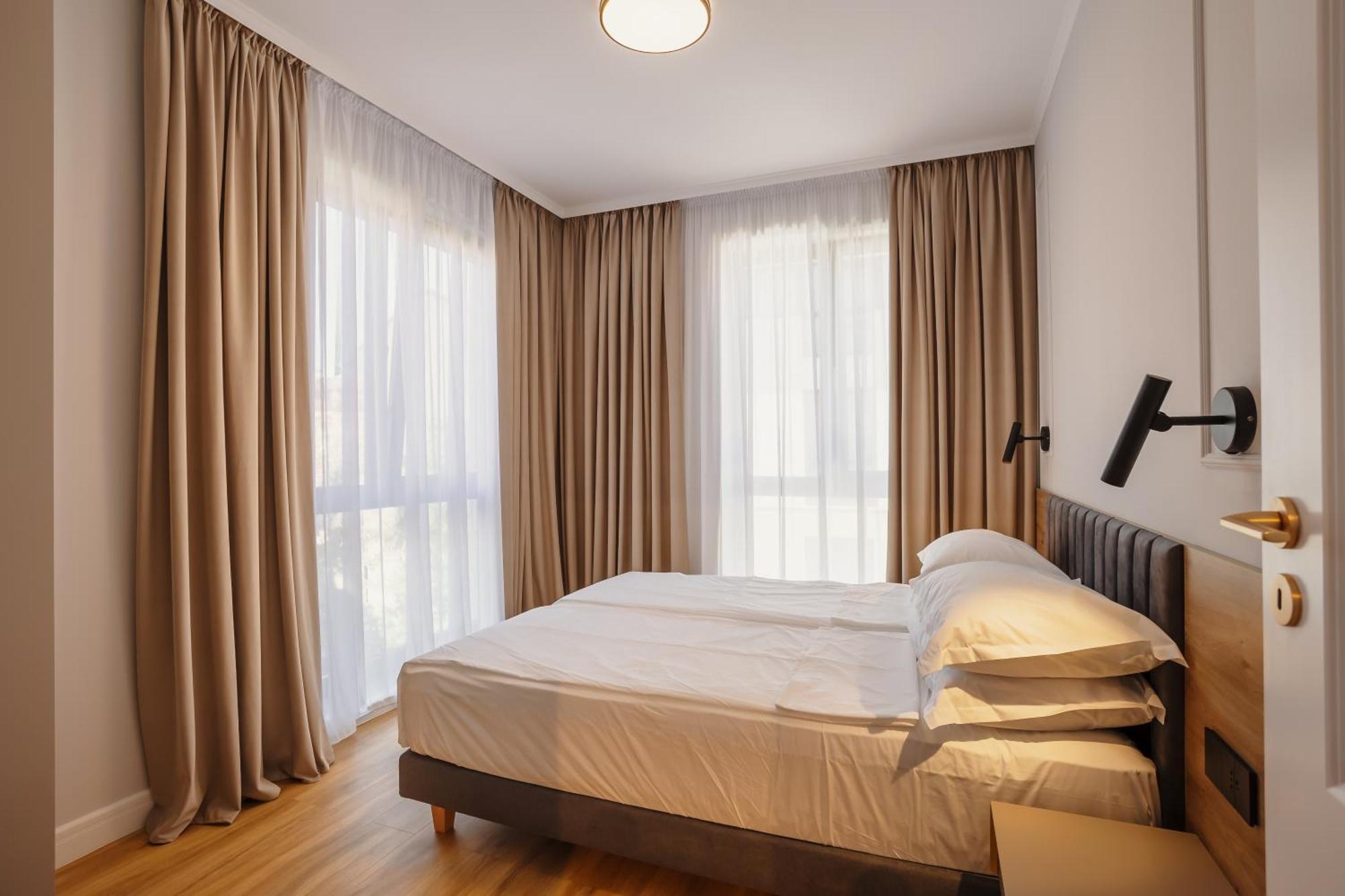 Bloom Downtown Suites Cluj-Napoca Exterior photo